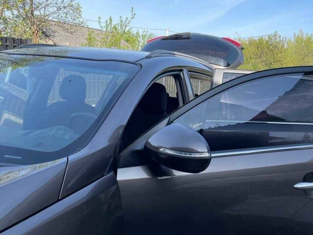 Коричневый Киа Sportage, объемом двигателя 1.6 л и пробегом 235 тыс. км за 10200 $, фото 2 на Automoto.ua