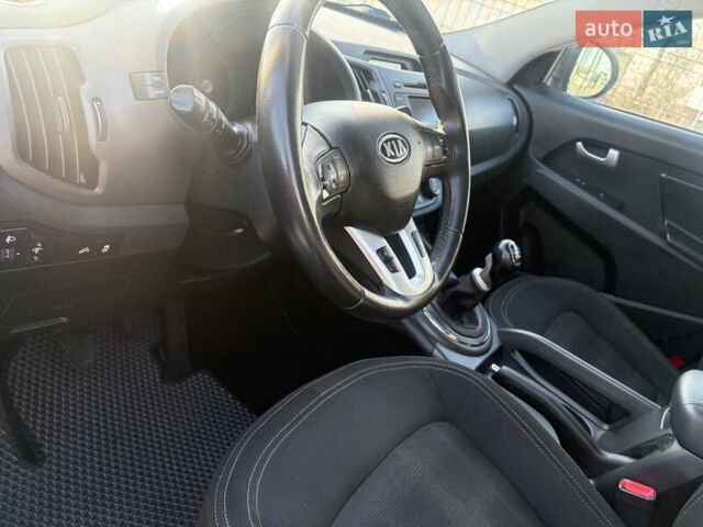 Коричневий Кіа Sportage, об'ємом двигуна 1.6 л та пробігом 236 тис. км за 11600 $, фото 13 на Automoto.ua