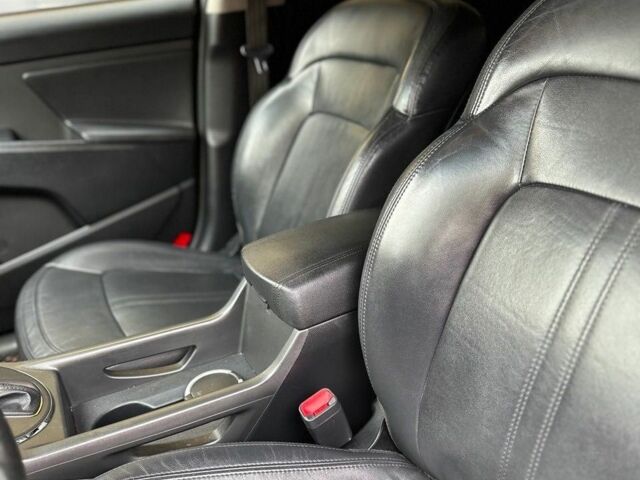 Коричневый Киа Sportage, объемом двигателя 2 л и пробегом 155 тыс. км за 13500 $, фото 14 на Automoto.ua