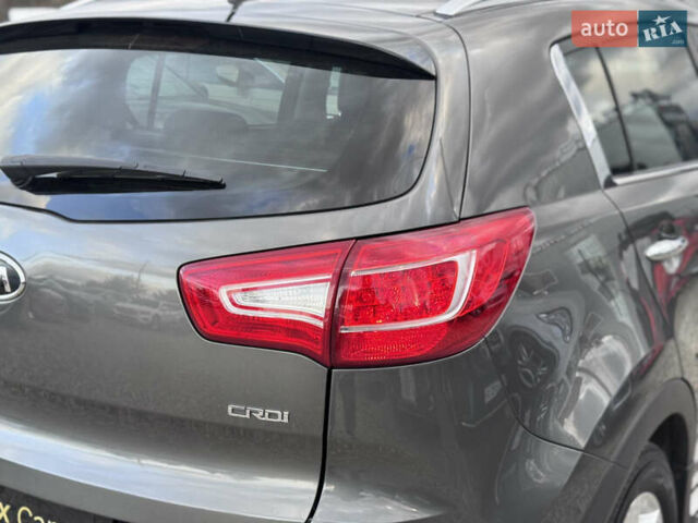 Коричневий Кіа Sportage, об'ємом двигуна 2 л та пробігом 190 тис. км за 13950 $, фото 16 на Automoto.ua