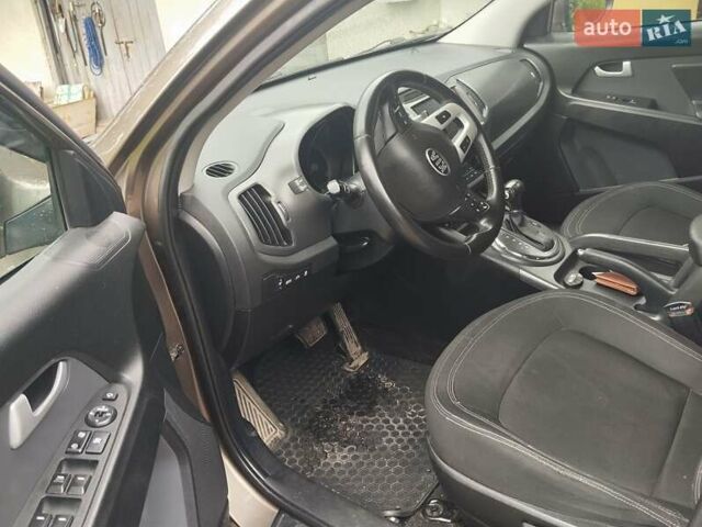 Коричневый Киа Sportage, объемом двигателя 2 л и пробегом 243 тыс. км за 13800 $, фото 13 на Automoto.ua