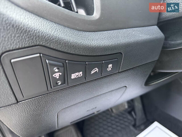 Коричневий Кіа Sportage, об'ємом двигуна 2 л та пробігом 190 тис. км за 13950 $, фото 34 на Automoto.ua