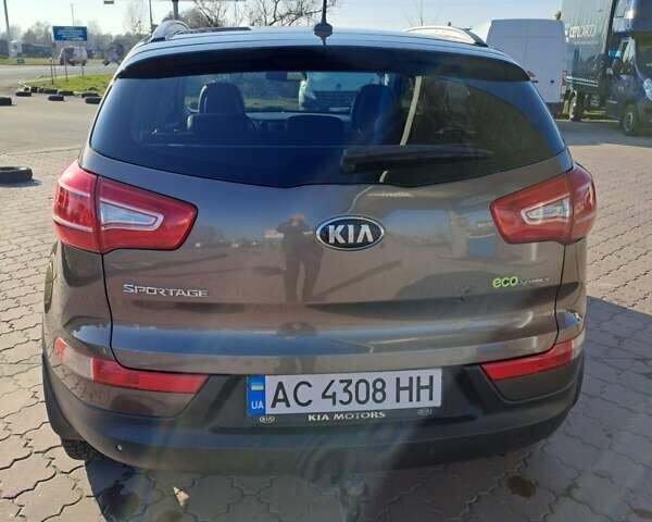 Коричневый Киа Sportage, объемом двигателя 1.6 л и пробегом 220 тыс. км за 11500 $, фото 2 на Automoto.ua