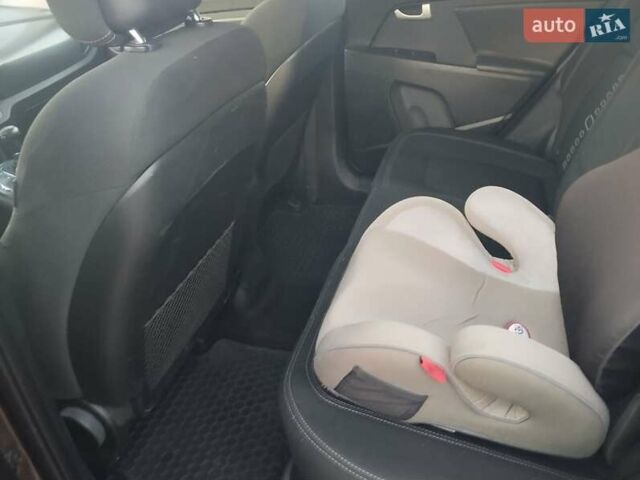 Коричневый Киа Sportage, объемом двигателя 2 л и пробегом 243 тыс. км за 13800 $, фото 26 на Automoto.ua