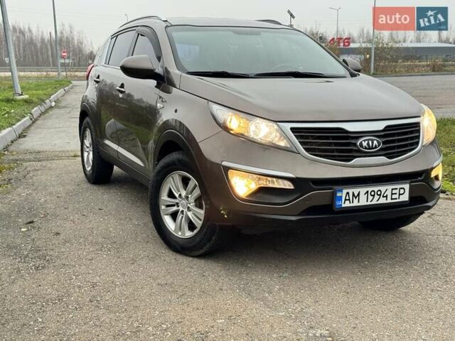 Коричневый Киа Sportage, объемом двигателя 2 л и пробегом 245 тыс. км за 11700 $, фото 2 на Automoto.ua