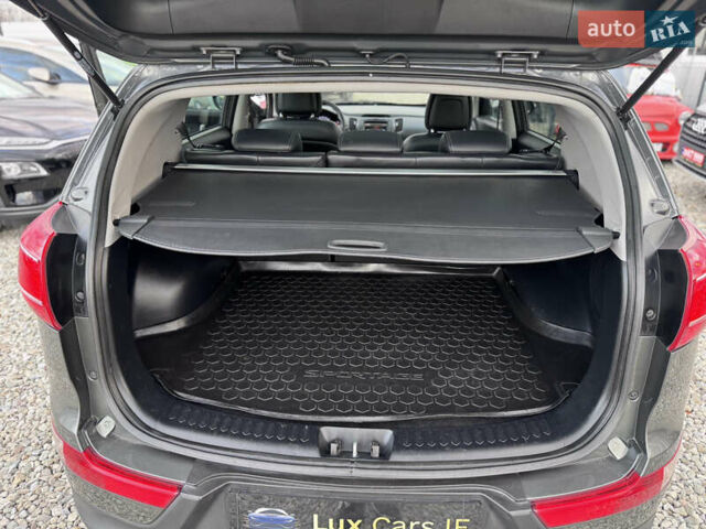 Коричневий Кіа Sportage, об'ємом двигуна 2 л та пробігом 190 тис. км за 13950 $, фото 53 на Automoto.ua