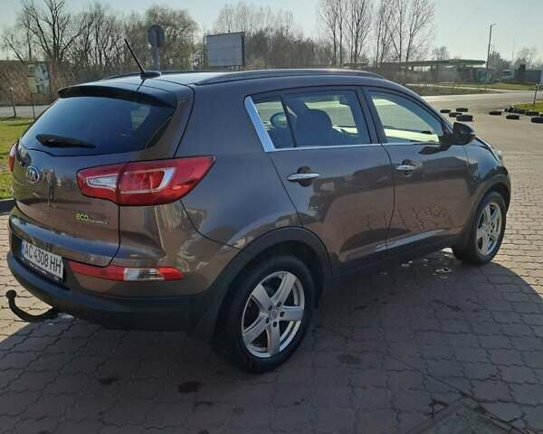 Коричневый Киа Sportage, объемом двигателя 1.6 л и пробегом 220 тыс. км за 11500 $, фото 3 на Automoto.ua