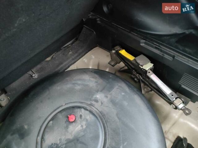 Коричневый Киа Sportage, объемом двигателя 2.4 л и пробегом 164 тыс. км за 11750 $, фото 16 на Automoto.ua