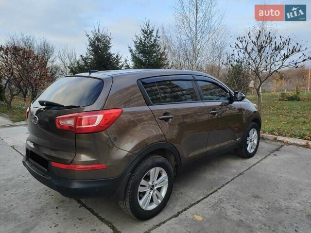 Коричневый Киа Sportage, объемом двигателя 2.4 л и пробегом 164 тыс. км за 11750 $, фото 4 на Automoto.ua