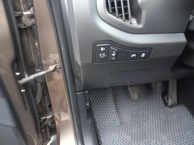 Коричневый Киа Sportage, объемом двигателя 2 л и пробегом 183 тыс. км за 12700 $, фото 13 на Automoto.ua