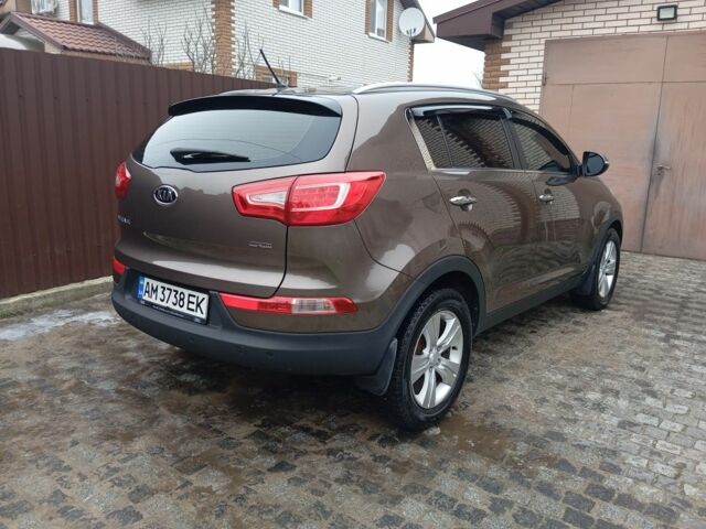 Коричневый Киа Sportage, объемом двигателя 2 л и пробегом 183 тыс. км за 12700 $, фото 4 на Automoto.ua