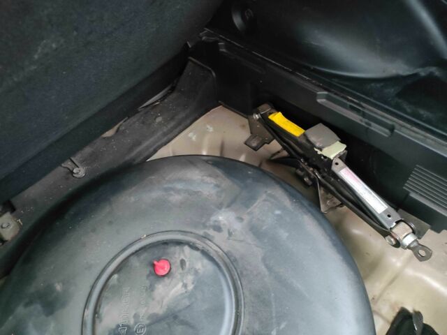 Коричневый Киа Sportage, объемом двигателя 2.4 л и пробегом 160 тыс. км за 11550 $, фото 13 на Automoto.ua