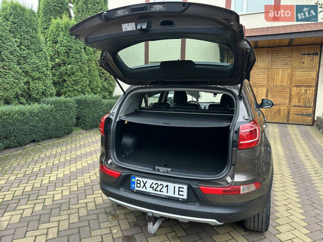 Коричневий Кіа Sportage, об'ємом двигуна 2 л та пробігом 197 тис. км за 14800 $, фото 26 на Automoto.ua