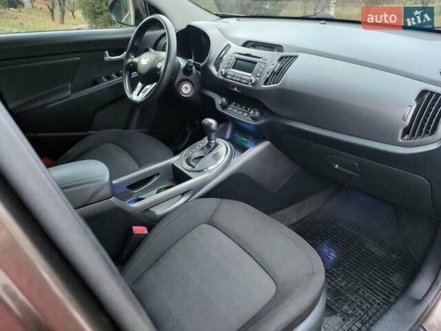 Коричневый Киа Sportage, объемом двигателя 2.4 л и пробегом 164 тыс. км за 11750 $, фото 14 на Automoto.ua