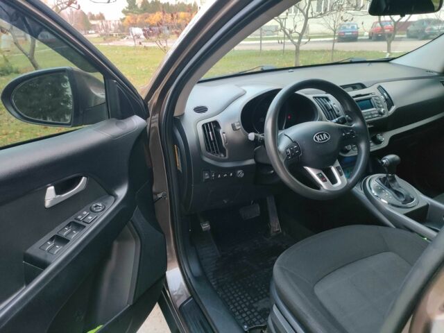 Коричневый Киа Sportage, объемом двигателя 2.4 л и пробегом 160 тыс. км за 11550 $, фото 4 на Automoto.ua