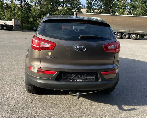 Коричневий Кіа Sportage, об'ємом двигуна 2 л та пробігом 173 тис. км за 11666 $, фото 5 на Automoto.ua