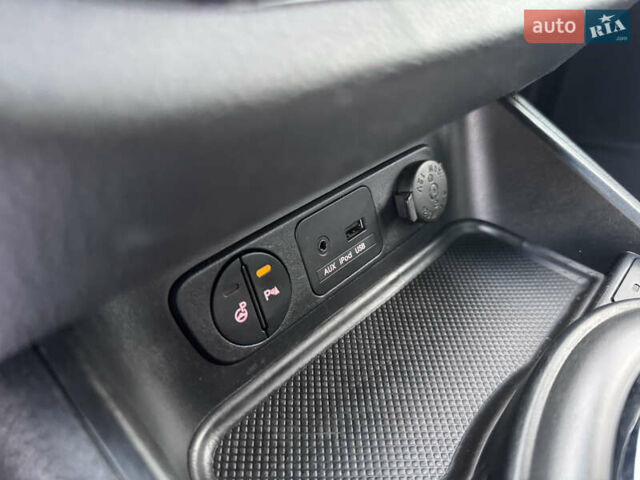 Коричневий Кіа Sportage, об'ємом двигуна 2 л та пробігом 190 тис. км за 13950 $, фото 37 на Automoto.ua