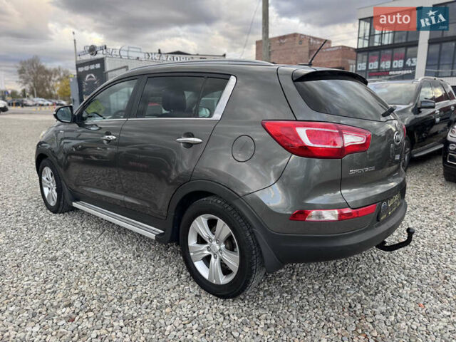 Коричневий Кіа Sportage, об'ємом двигуна 2 л та пробігом 190 тис. км за 13950 $, фото 8 на Automoto.ua