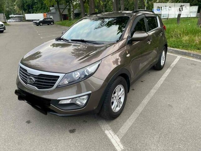 Коричневый Киа Sportage, объемом двигателя 2 л и пробегом 134 тыс. км за 12100 $, фото 6 на Automoto.ua