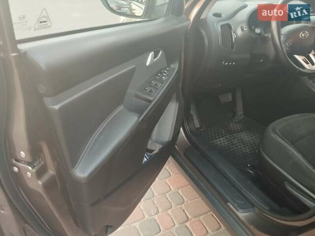Коричневый Киа Sportage, объемом двигателя 2 л и пробегом 243 тыс. км за 13800 $, фото 25 на Automoto.ua