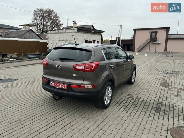 Коричневый Киа Sportage, объемом двигателя 1.7 л и пробегом 258 тыс. км за 11500 $, фото 6 на Automoto.ua