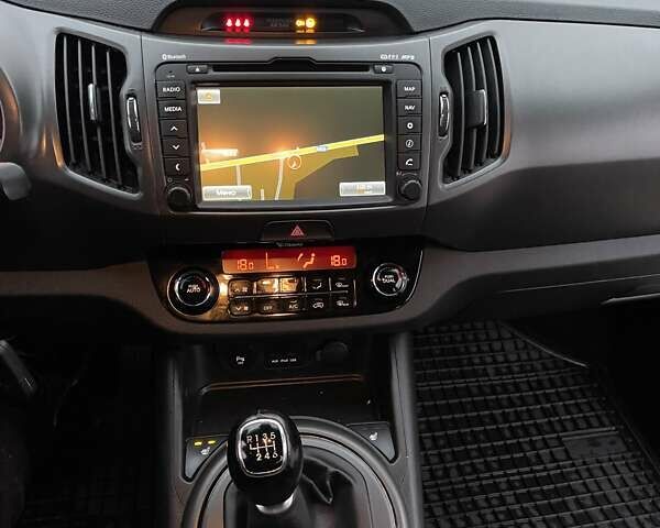 Коричневый Киа Sportage, объемом двигателя 1.7 л и пробегом 258 тыс. км за 11500 $, фото 28 на Automoto.ua