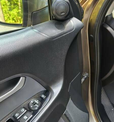 Коричневый Киа Sportage, объемом двигателя 2 л и пробегом 150 тыс. км за 16500 $, фото 29 на Automoto.ua