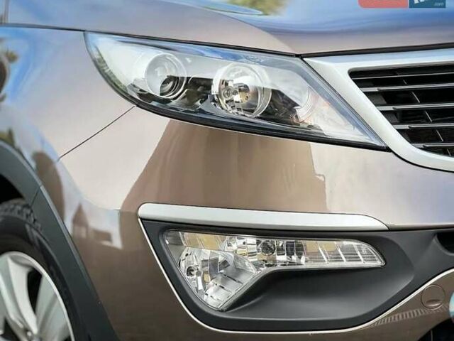 Коричневый Киа Sportage, объемом двигателя 1.7 л и пробегом 131 тыс. км за 13999 $, фото 12 на Automoto.ua