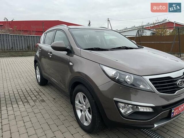 Коричневый Киа Sportage, объемом двигателя 1.7 л и пробегом 258 тыс. км за 11500 $, фото 1 на Automoto.ua