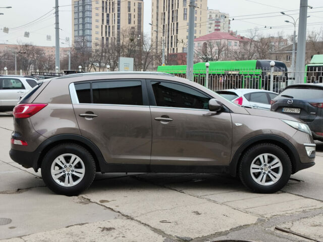 Коричневий Кіа Sportage, об'ємом двигуна 1.7 л та пробігом 170 тис. км за 9590 $, фото 8 на Automoto.ua