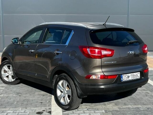 Коричневый Киа Sportage, объемом двигателя 1.7 л и пробегом 193 тыс. км за 8200 $, фото 5 на Automoto.ua