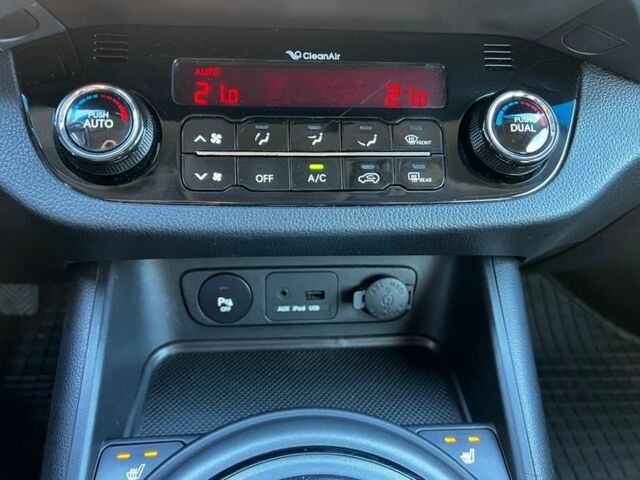 Коричневый Киа Sportage, объемом двигателя 1.7 л и пробегом 193 тыс. км за 8200 $, фото 22 на Automoto.ua