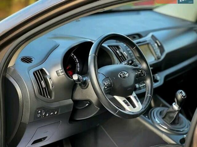 Коричневый Киа Sportage, объемом двигателя 1.7 л и пробегом 131 тыс. км за 13999 $, фото 25 на Automoto.ua