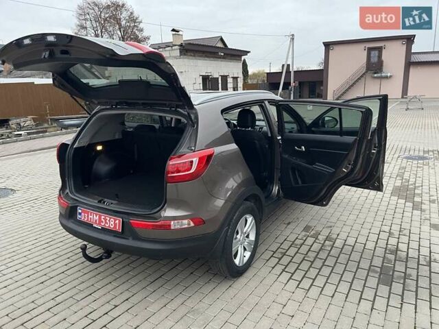 Коричневый Киа Sportage, объемом двигателя 1.7 л и пробегом 258 тыс. км за 11500 $, фото 9 на Automoto.ua