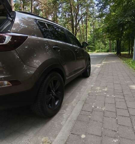 Коричневый Киа Sportage, объемом двигателя 2 л и пробегом 150 тыс. км за 16500 $, фото 19 на Automoto.ua