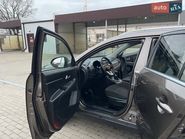 Коричневый Киа Sportage, объемом двигателя 1.7 л и пробегом 258 тыс. км за 11500 $, фото 33 на Automoto.ua