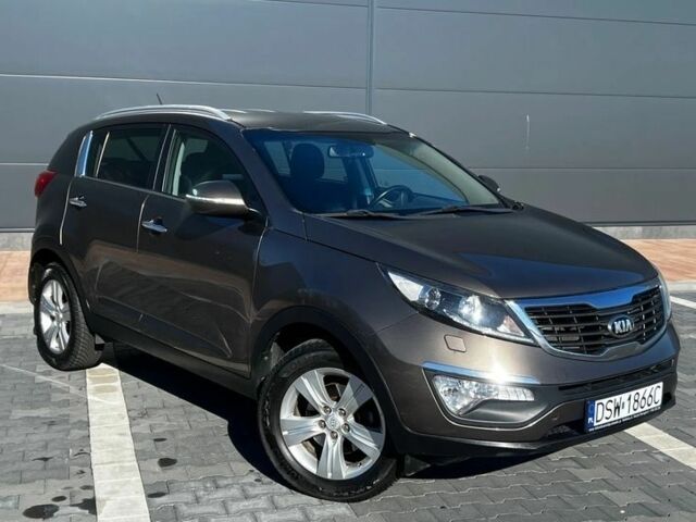 Коричневый Киа Sportage, объемом двигателя 1.7 л и пробегом 193 тыс. км за 8200 $, фото 3 на Automoto.ua