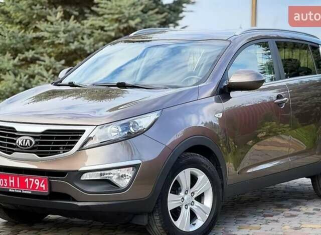 Коричневый Киа Sportage, объемом двигателя 1.7 л и пробегом 131 тыс. км за 13999 $, фото 5 на Automoto.ua