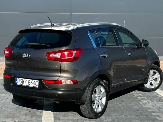 Коричневый Киа Sportage, объемом двигателя 1.7 л и пробегом 193 тыс. км за 8200 $, фото 6 на Automoto.ua