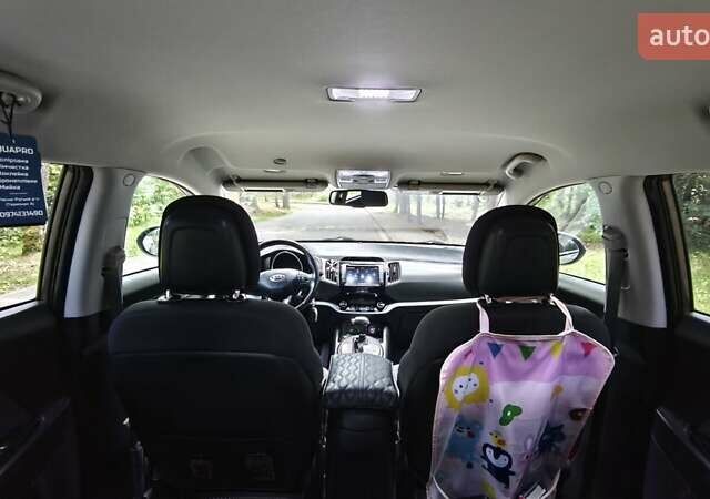 Коричневый Киа Sportage, объемом двигателя 2 л и пробегом 150 тыс. км за 16500 $, фото 21 на Automoto.ua