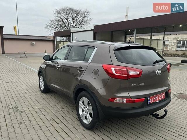 Коричневый Киа Sportage, объемом двигателя 1.7 л и пробегом 258 тыс. км за 11500 $, фото 7 на Automoto.ua