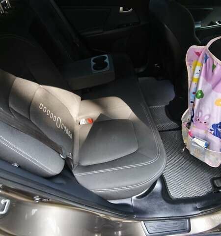 Коричневый Киа Sportage, объемом двигателя 2 л и пробегом 150 тыс. км за 16500 $, фото 28 на Automoto.ua