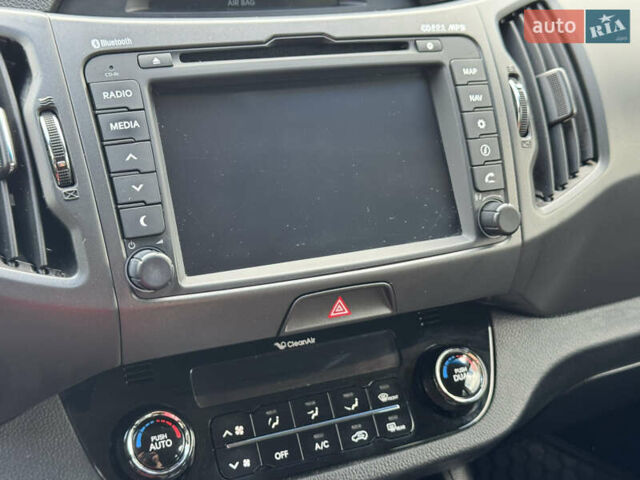 Коричневый Киа Sportage, объемом двигателя 1.69 л и пробегом 145 тыс. км за 12900 $, фото 14 на Automoto.ua