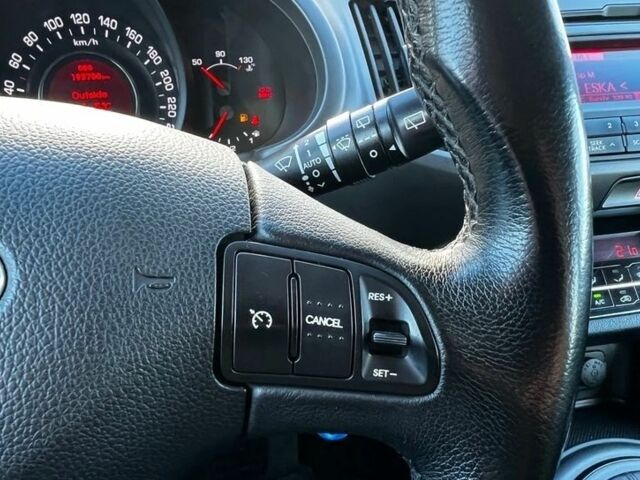 Коричневый Киа Sportage, объемом двигателя 1.7 л и пробегом 193 тыс. км за 8200 $, фото 18 на Automoto.ua