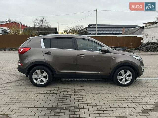 Коричневый Киа Sportage, объемом двигателя 1.7 л и пробегом 258 тыс. км за 11500 $, фото 15 на Automoto.ua