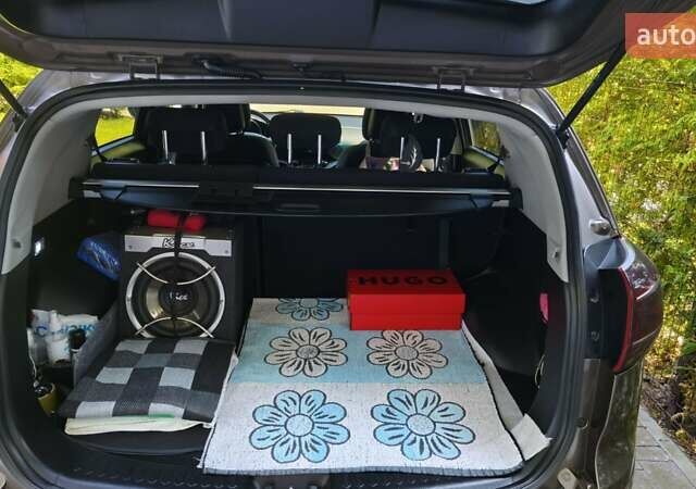 Коричневый Киа Sportage, объемом двигателя 2 л и пробегом 150 тыс. км за 16500 $, фото 12 на Automoto.ua