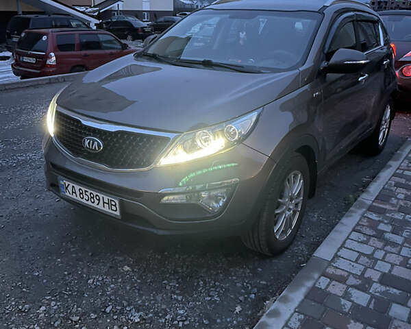 Коричневый Киа Sportage, объемом двигателя 2 л и пробегом 196 тыс. км за 16900 $, фото 4 на Automoto.ua