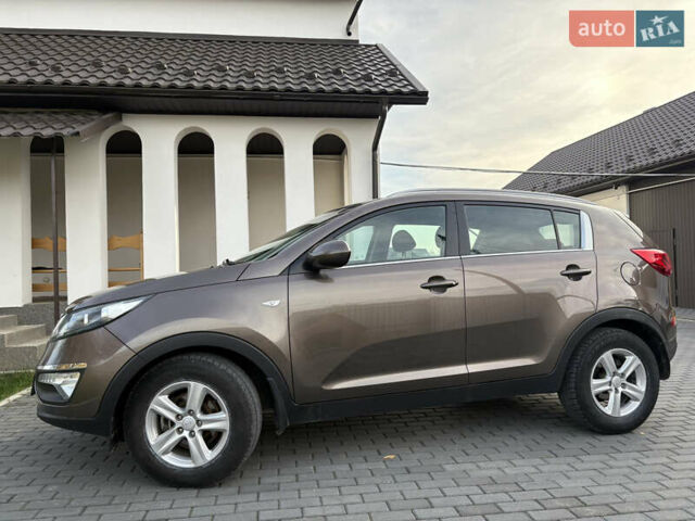 Коричневый Киа Sportage, объемом двигателя 1.7 л и пробегом 188 тыс. км за 14300 $, фото 6 на Automoto.ua