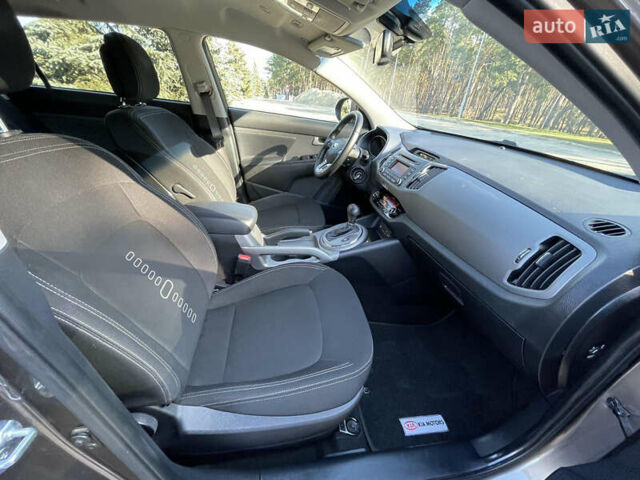 Коричневый Киа Sportage, объемом двигателя 2 л и пробегом 169 тыс. км за 15800 $, фото 11 на Automoto.ua
