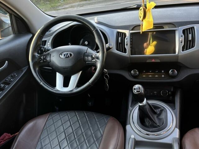 Коричневый Киа Sportage, объемом двигателя 1.7 л и пробегом 283 тыс. км за 13200 $, фото 3 на Automoto.ua